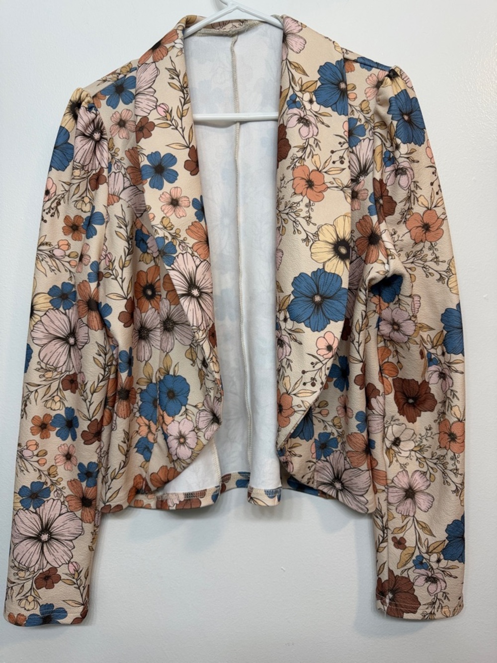 SHEIN Beige Floral Cropped Blazer with Blue & Brown Blooms
